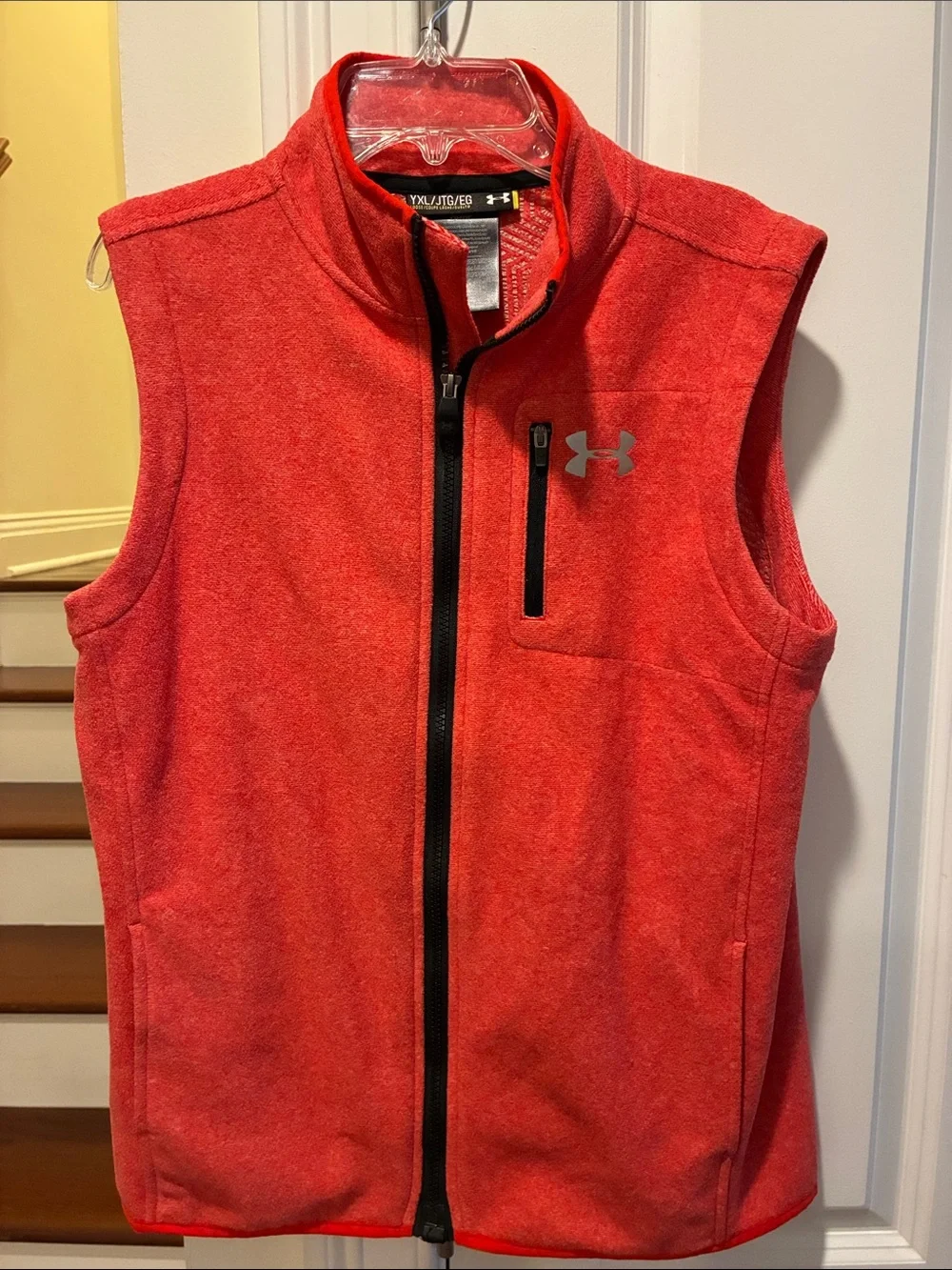 Under Armour Boy’s XL Red Zip-Up Fleece Vest